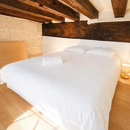 T3 Rénové Avec Charme, 2 Cœur Appartement